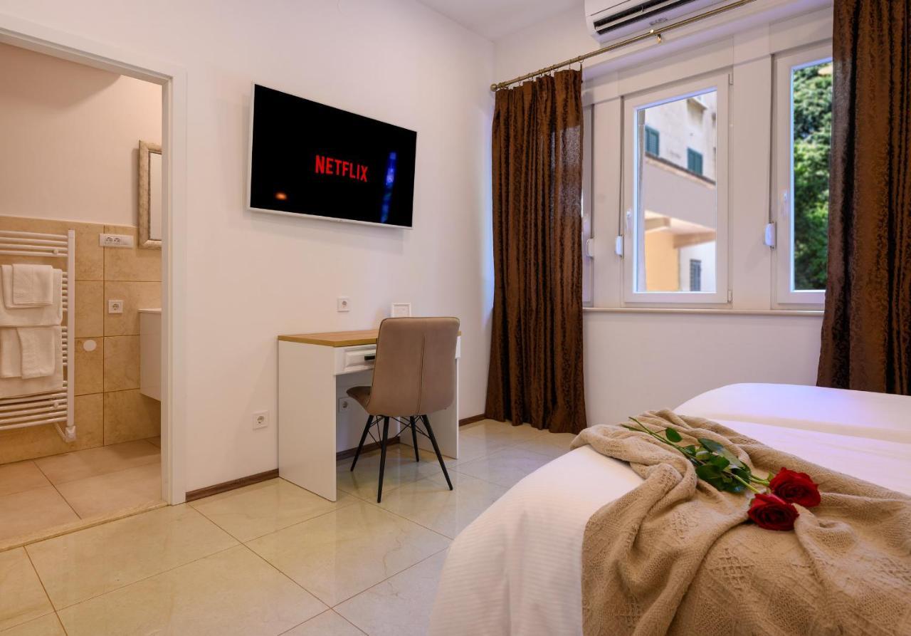 Summer Breeze Luxury Rooms Spalato Esterno foto